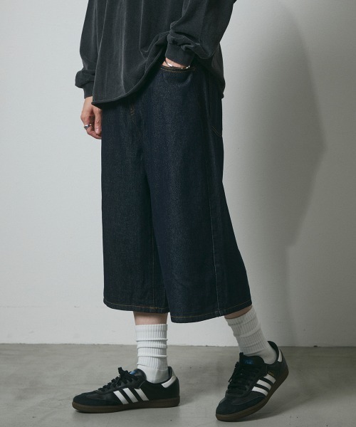 DAZE（デイズ）の「デニム ワイドハーフパンツ（デニムパンツ・メンズ・ブラック系/ダークブルー・SMALL/MEDIUM/LARGE/X-LARGE）」の4枚目の写真