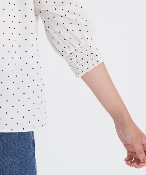 NATURAL BEAUTY BASIC(ナチュラルビューティーベーシック)の「リボンボウタイブラウス(シャツ/ブラウス・レディース・チャコールグレー/ライトグリーン/ベージュ系その他/ホワイト系その他・フリ-)」の16枚目の写真