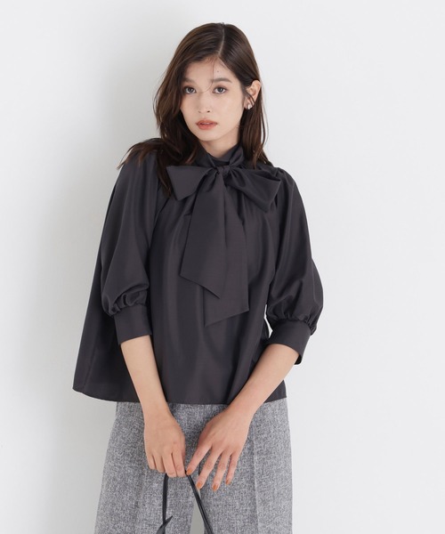 NATURAL BEAUTY BASIC(ナチュラルビューティーベーシック)の「リボンボウタイブラウス(シャツ/ブラウス・レディース・チャコールグレー/ライトグリーン/ベージュ系その他/ホワイト系その他・フリ-)」の20枚目の写真