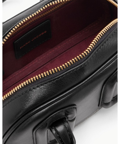 MARC JACOBS(マークジェイコブス)の「BABE MINI TOP HANDLE/ベイブ ミニ トップ ハンドル(ショルダーバッグ・レディース・ブラック/ライトパープル・ONE SIZE)」の5枚目の写真