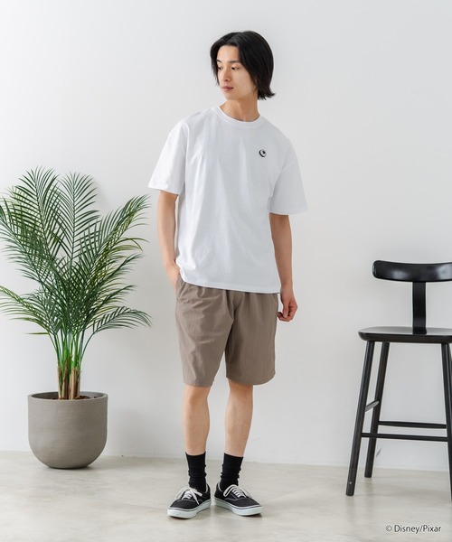 Disney(ディズニー)の「【TOY STORY/トイ・ストーリー】【限定オリジナルデザイン】半袖Tシャツ 綿100% ドロップショルダー ワンポイント バックプリント ディズニー ピクサー キャラクター クルーネック Disney ユニセックス(Tシャツ/カットソー・メンズ・ホワイト系その他/ホワイト系その他2/ブラック系その他2/ベージュ系その他・SMALL/MEDIUM/LARGE)」の9枚目の写真