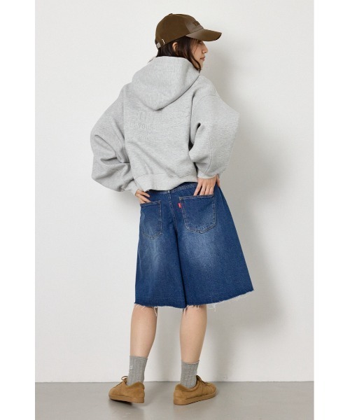 RODEO CROWNS WIDE BOWL(ロデオクラウンズワイドボウル)の「セミフレアワイドバミューダパンツ(その他パンツ・レディース・ワンウォッシュ/ブルー・SMALL/MEDIUM)」の7枚目の写真