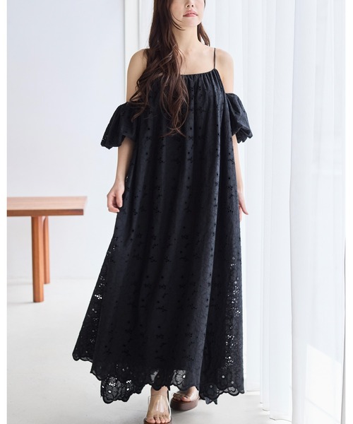 BIRTHDAY BASH（バースデイバッシュ）の「3WAY OFF SHOULDER STRAP LACE DRESS(3WAY オフショルダーストラップレースドレス)（ワンピース・レディース・サックスブルー/ブラック/ホワイト・S/M）」の3枚目の写真