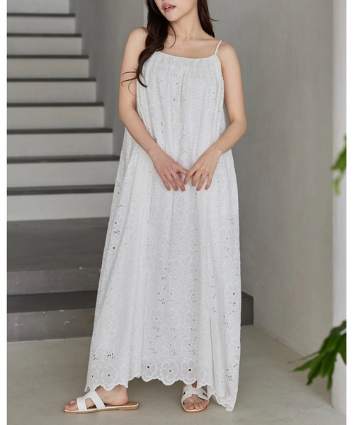 BIRTHDAY BASH（バースデイバッシュ）の「3WAY OFF SHOULDER STRAP LACE DRESS(3WAY オフショルダーストラップレースドレス)（ワンピース・レディース・サックスブルー/ブラック/ホワイト・S/M）」の5枚目の写真