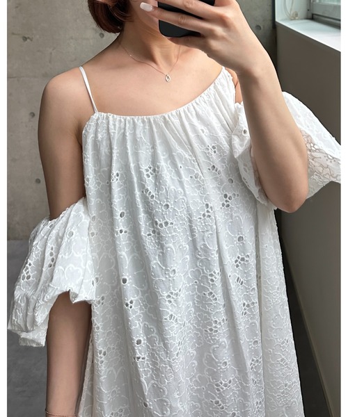 BIRTHDAY BASH（バースデイバッシュ）の「3WAY OFF SHOULDER STRAP LACE DRESS(3WAY オフショルダーストラップレースドレス)（ワンピース・レディース・サックスブルー/ブラック/ホワイト・S/M）」の8枚目の写真