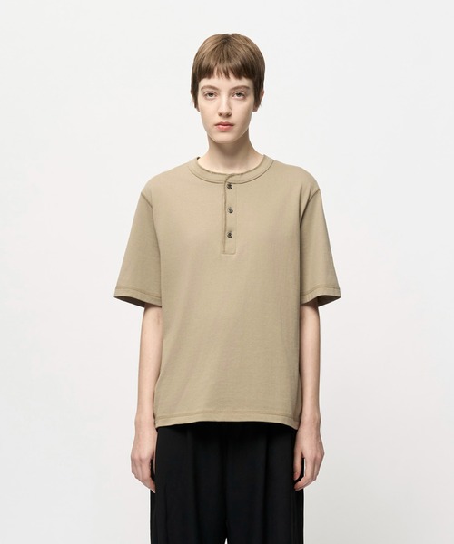 Juha（ユハ）の「HEAVY JERSEY HENLEY（Tシャツ/カットソー・メンズ・ブラック/ホワイト/ベージュ・4/3）」の3枚目の写真