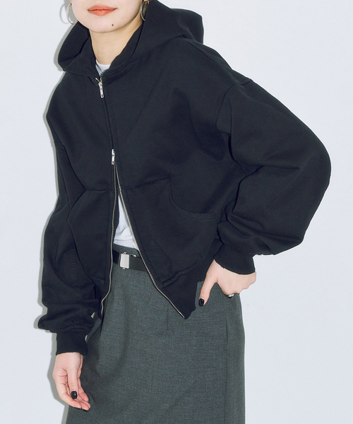 CITYSHOP(シティーショップ)の「《追加2》V/O ZIP-UP HOODIE:パーカー(スウェット・レディース・ベージュ/ブラック・FREE)」の8枚目の写真