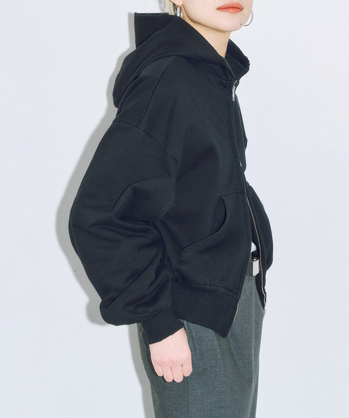 CITYSHOP(シティーショップ)の「《追加2》V/O ZIP-UP HOODIE:パーカー(スウェット・レディース・ベージュ/ブラック・FREE)」の9枚目の写真