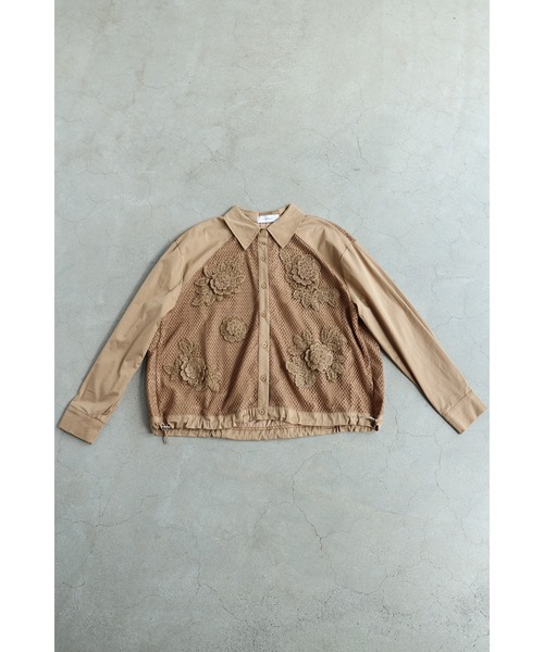 cawaii(カワイイ)の「ニットの立体花デコレーションシャツトップス(シャツ/ブラウス・レディース・ベージュ・FREE)」の12枚目の写真