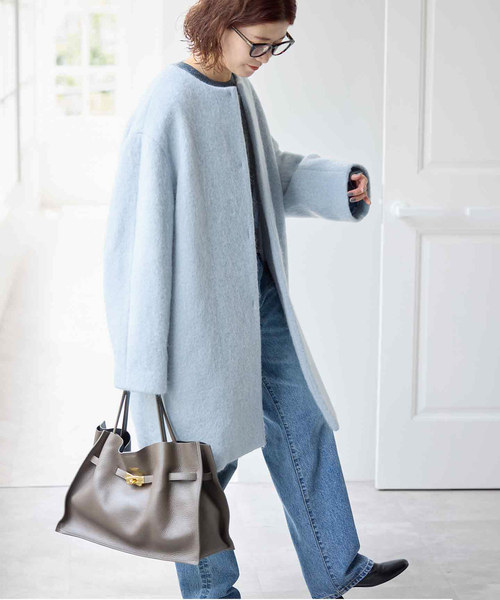 Spick & Span（スピックアンドスパン）の「ノーカラーコクーンシャギーコート（ノーカラーコート・レディース・ライトグレー/ブルー・38/36）」の2枚目の写真