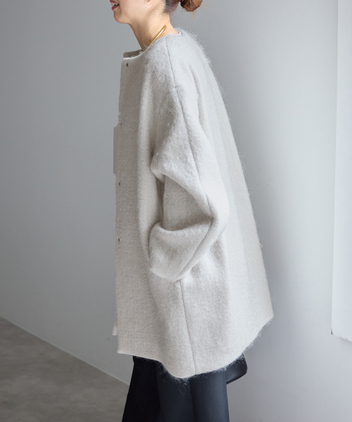 Spick & Span（スピックアンドスパン）の「ノーカラーコクーンシャギーコート（ノーカラーコート・レディース・ライトグレー/ブルー・38/36）」の7枚目の写真
