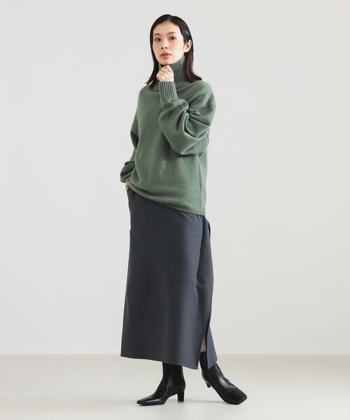 Demi-Luxe BEAMS（デミルクス ビームス）の「AK+1 / タートルネック ドルマン プルオーバー（ニット/セーター・レディース・ライトグレー/グリーン系その他・ONE SIZE）」の8枚目の写真