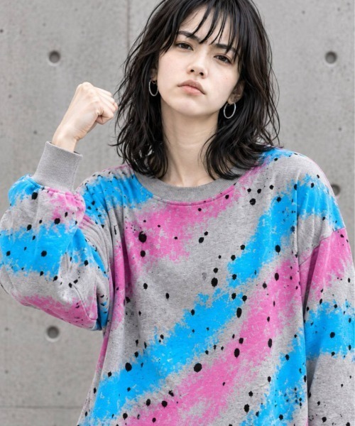 KAMINARI_TOKIO(カミナリトキオ)の「ペイントグラフィック ダメージスウェットプルオーバー(スウェット・レディース・ブラウン/グレー・FREE)」の4枚目の写真