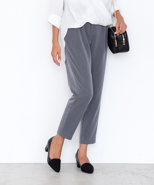 NATURAL BEAUTY BASIC(ナチュラルビューティーベーシック)の「ジョギパンツ(その他パンツ・レディース・ブラック/グレー・SMALL/MEDIUM/X-SMALL)」の2枚目の写真