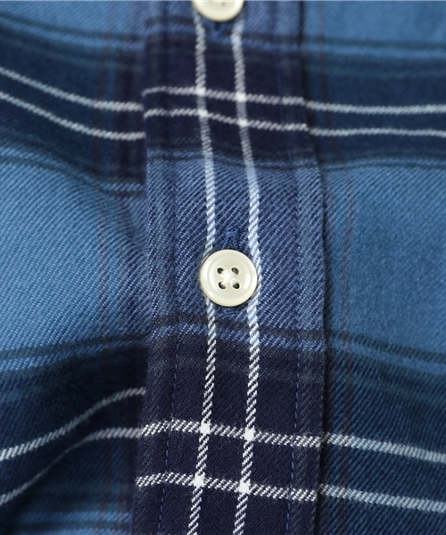 GLOSTER（グロスター）の「ビエラチェックシャツ（シャツ/ブラウス・メンズ・カーキ/ネイビー・L/M/S）」の3枚目の写真