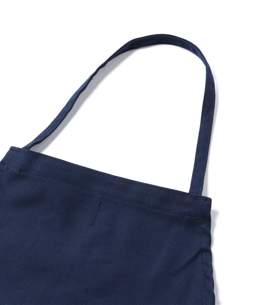 レア　STANDARD ロゴ入り ネイビーエプロン ねこ ワンポイント 刺繍 エプロン プリーツエプロン グッズ しか