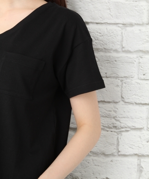 LEPSIM(レプシィム)の「アディコットポケットVネックTシャツSS 741827(Tシャツ/カットソー・レディース・ブラウン/ブラック/オフホワイト/トップグレー・LARGE/MEDIUM)」の13枚目の写真