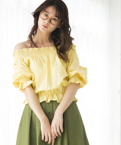 WEGO（ウィゴー）の「WEGO/シアサッカーフリルオフショルブラウス（シャツ/ブラウス・レディース・ブルー系その他4/ブラック系その他2/ホワイト/ライトイエロー・FREE）」の4枚目の写真