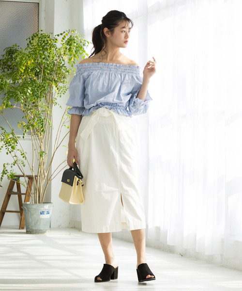 WEGO（ウィゴー）の「WEGO/シアサッカーフリルオフショルブラウス（シャツ/ブラウス・レディース・ブルー系その他4/ブラック系その他2/ホワイト/ライトイエロー・FREE）」の18枚目の写真