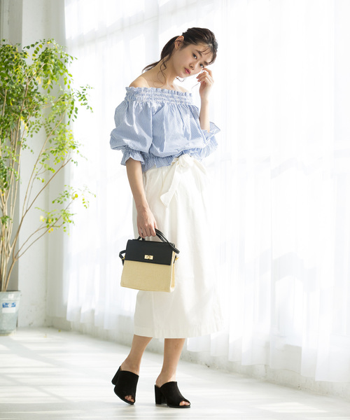 WEGO（ウィゴー）の「WEGO/シアサッカーフリルオフショルブラウス（シャツ/ブラウス・レディース・ブルー系その他4/ブラック系その他2/ホワイト/ライトイエロー・FREE）」の17枚目の写真