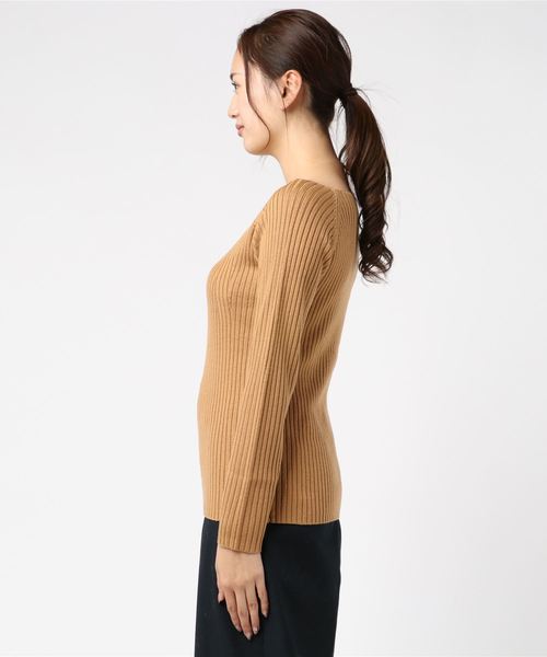 Tiara（ティアラ）の「スクエアネックリブニット（ニット/セーター・レディース・オレンジ/ラベンダー/キャメル/ネイビー・FREE）」の9枚目の写真