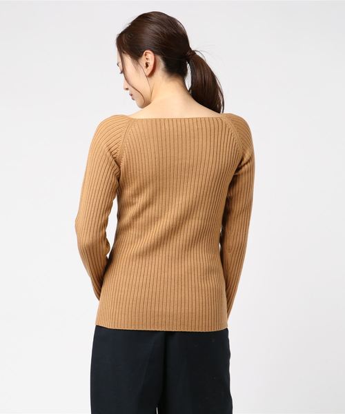 Tiara（ティアラ）の「スクエアネックリブニット（ニット/セーター・レディース・オレンジ/ラベンダー/キャメル/ネイビー・FREE）」の10枚目の写真