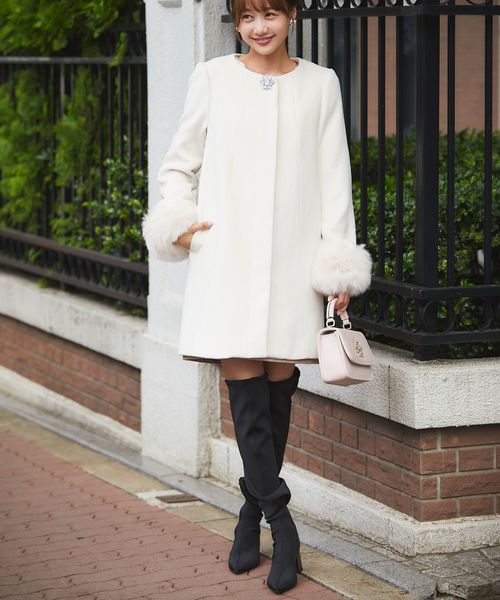 tocco closet（トッコ クローゼット）の「エコファー袖ビジュー