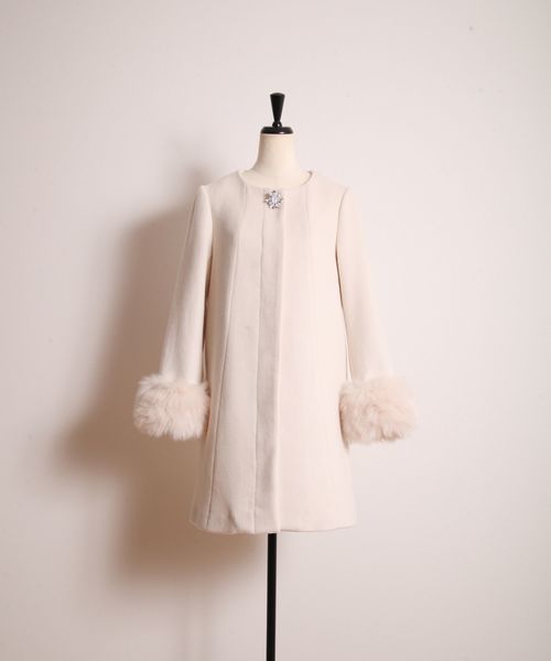 tocco closet（トッコ クローゼット）の「エコファー袖ビジュー