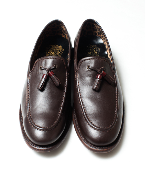 NANO universe(ナノユニバース)の「CAMINANDO(カミナンド)/ 別注TASSEL LOAFER(ドレスシューズ・メンズ・ブラック/ブラウン・7/8/9)」の4枚目の写真