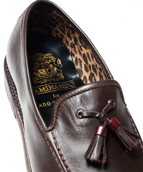 NANO universe(ナノユニバース)の「CAMINANDO(カミナンド)/ 別注TASSEL LOAFER(ドレスシューズ・メンズ・ブラック/ブラウン・7/8/9)」の8枚目の写真