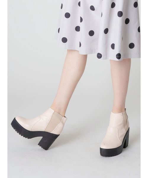 dazzlin（ダズリン）の「サイドゴアブーツ（ブーツ・レディース・ピンク/アイボリー・SMALL/MEDIUM/LARGE）」の16枚目の写真