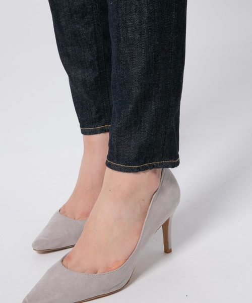 YANUK（ヤヌーク）の「スリムテーパード デニムパンツ RUTH (ルース)（デニムパンツ・レディース・インディゴブルー・24inch/25inch/26inch/27inch/23inch/22inch/21inch）」の5枚目の写真