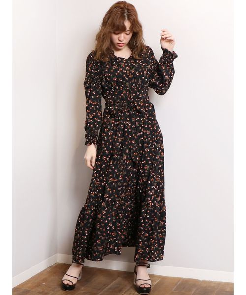 dazzlin（ダズリン）の「リトルフラワーノーカラーマキシワンピース（ワンピース・レディース・オフホワイト/ブラック/ブルー・FREE）」の13枚目の写真