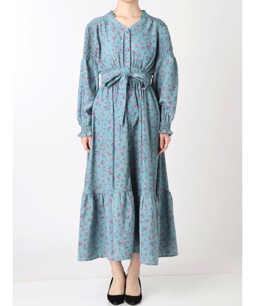 dazzlin（ダズリン）の「リトルフラワーノーカラーマキシワンピース（ワンピース・レディース・オフホワイト/ブラック/ブルー・FREE）」の22枚目の写真