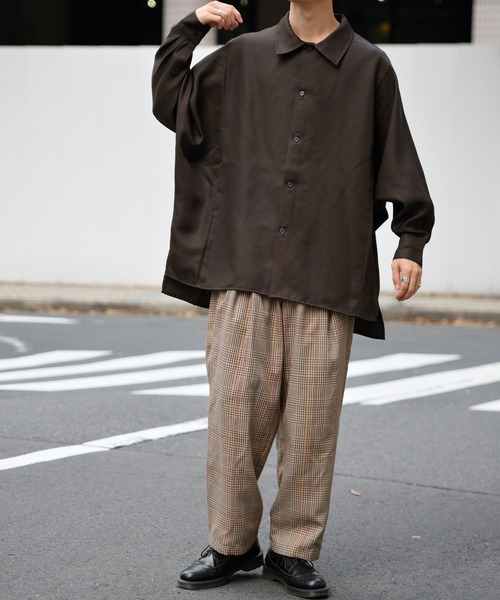 kutir（クティール）の「ドルマンスリーブシャツ（シャツ/ブラウス・メンズ・ブラック/ダークブラウン・MEDIUM/LARGE）」の4枚目の写真