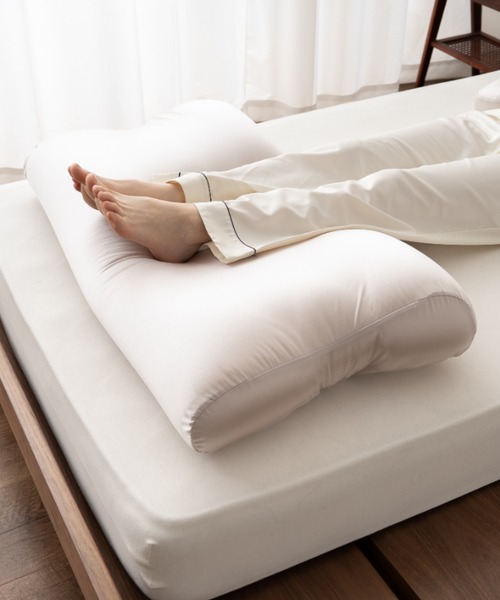 EMOOR（エムール）の「あしまくら マシュマロフットピロー【至福の睡眠】（クッション/クッションカバー・レディース・ベージュ/ブラウン/グレー/ブルー/グレイッシュベージュ/ライトブルー/ターコイズブルー/ライトグレー/シルバー/ピンク・FREE）」の10枚目の写真