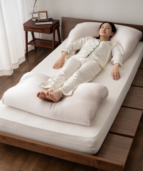 EMOOR（エムール）の「あしまくら マシュマロフットピロー【至福の睡眠】（クッション/クッションカバー・レディース・ベージュ/ブラウン/グレー/ブルー/グレイッシュベージュ/ライトブルー/ターコイズブルー/ライトグレー/シルバー/ピンク・FREE）」の12枚目の写真