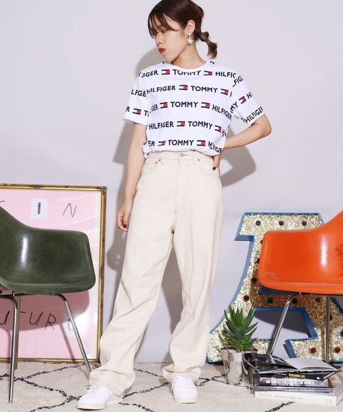 TOMMY HILFIGER（トミーヒルフィガー）の「Tommy Hilfiger/トミーヒルフィガー REPEATED FLAG SCRIPT PRINT TEE 総柄半袖Tシャツ（Tシャツ/カットソー・メンズ・ホワイト/ネイビー・XL/L/M/S）」の20枚目の写真