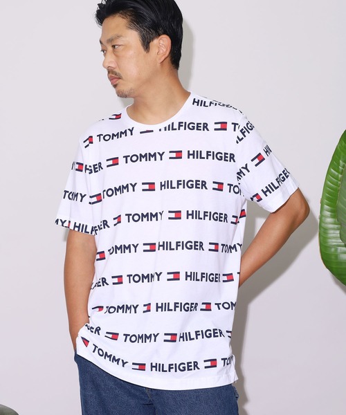 TOMMY HILFIGER（トミーヒルフィガー）の「Tommy Hilfiger/トミーヒルフィガー REPEATED FLAG SCRIPT PRINT TEE 総柄半袖Tシャツ（Tシャツ/カットソー・メンズ・ホワイト/ネイビー・XL/L/M/S）」の17枚目の写真