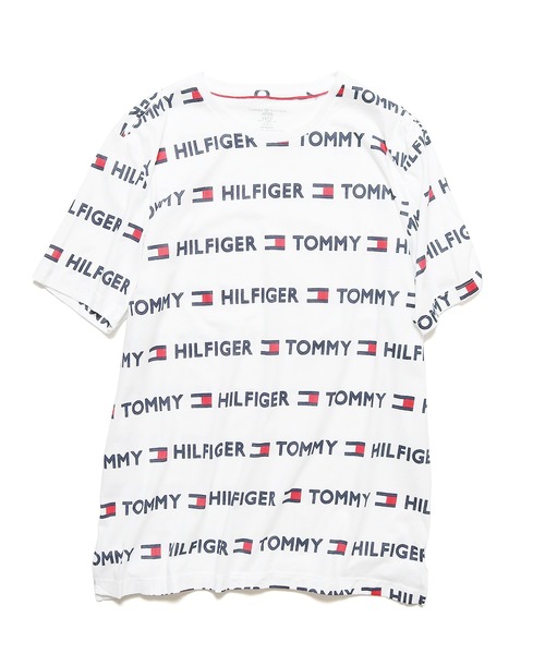 TOMMY HILFIGER（トミーヒルフィガー）の「Tommy Hilfiger/トミーヒルフィガー REPEATED FLAG SCRIPT PRINT TEE 総柄半袖Tシャツ（Tシャツ/カットソー・メンズ・ホワイト/ネイビー・XL/L/M/S）」の14枚目の写真