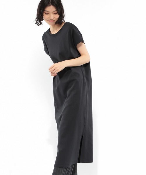 LAKOLE（ラコレ）の「スムースコットンフレンチスリーブワンピース / LAKOLE（ワンピース・レディース・ブラック/ベージュ/レッド/ライトベージュ・SMALL/MEDIUM）」の2枚目の写真