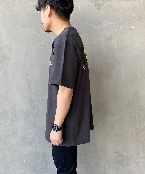 KELTY（ケルティ）の「[KELTY/ケルティ] 別注 バックビッグロゴプリントＴシャツ（Tシャツ/カットソー・レディース・ライトグレー/グリーン/スミクロ/ホワイト/パープル/サンドベージュ・M/L/XS/S）」の18枚目の写真