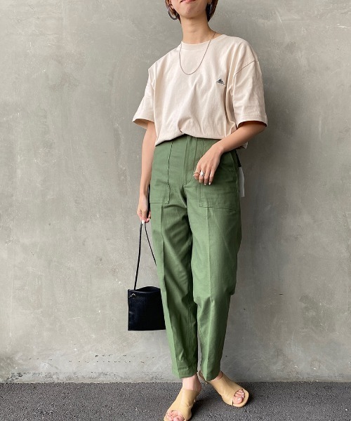 KELTY（ケルティ）の「[KELTY/ケルティ] 別注 バックビッグロゴプリントＴシャツ（Tシャツ/カットソー・レディース・ライトグレー/グリーン/スミクロ/ホワイト/パープル/サンドベージュ・M/L/XS/S）」の11枚目の写真