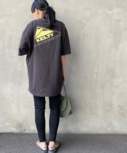 KELTY（ケルティ）の「[KELTY/ケルティ] 別注 バックビッグロゴプリントＴシャツ（Tシャツ/カットソー・レディース・ライトグレー/グリーン/スミクロ/ホワイト/パープル/サンドベージュ・M/L/XS/S）」の20枚目の写真