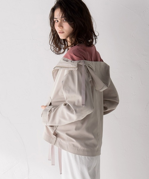 socolla（ソコラ）の「【socolla】ダブルフェイスフレアマウンテンパーカー（その他アウター・レディース・ブラック/ベージュ/ブルー・S/M）」の3枚目の写真