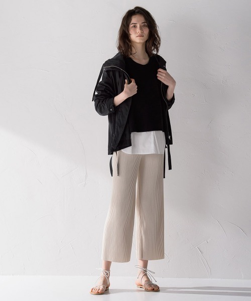 socolla（ソコラ）の「【socolla】ダブルフェイスフレアマウンテンパーカー（その他アウター・レディース・ブラック/ベージュ/ブルー・S/M）」の4枚目の写真