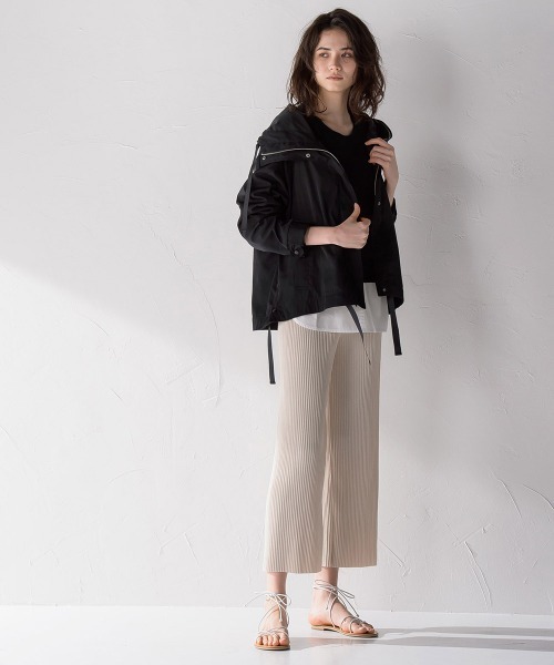 socolla（ソコラ）の「【socolla】ダブルフェイスフレアマウンテンパーカー（その他アウター・レディース・ブラック/ベージュ/ブルー・S/M）」の7枚目の写真