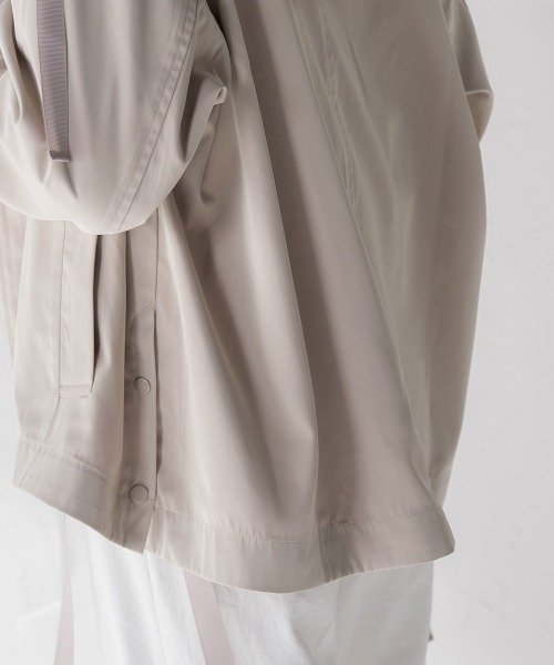 socolla（ソコラ）の「【socolla】ダブルフェイスフレアマウンテンパーカー（その他アウター・レディース・ブラック/ベージュ/ブルー・S/M）」の20枚目の写真