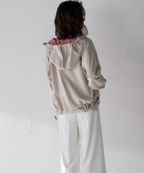 socolla（ソコラ）の「【socolla】ダブルフェイスフレアマウンテンパーカー（その他アウター・レディース・ブラック/ベージュ/ブルー・S/M）」の17枚目の写真