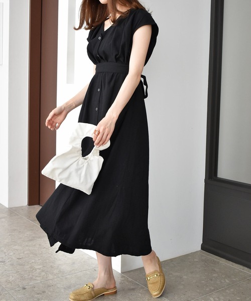 solleim（ソルレム）の「リネンライクウエストマークタックロングワンピース（ワンピース・レディース・ベージュ/ブラック/ブルーグレー・FREE）」の2枚目の写真